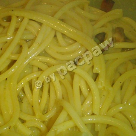 Krok 4 - Spaghetti carbonara z grillowanym boczkiem foto