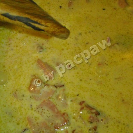 Krok 8 - Spaghetti carbonara z polędwicą łososiową foto