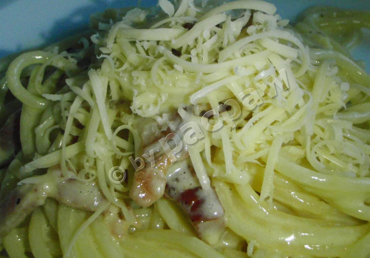 Spaghetti carbonara foto