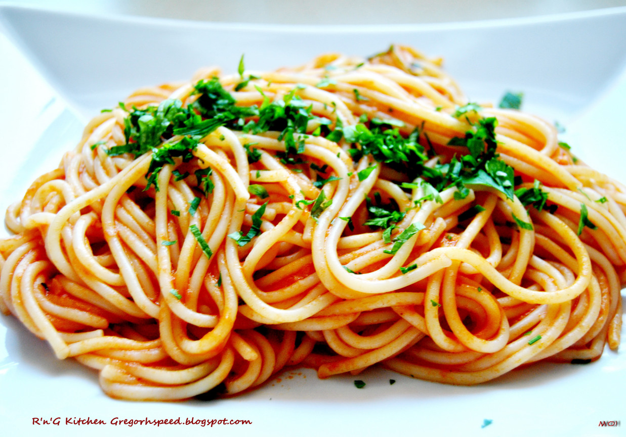Spaghetti napoletana foto