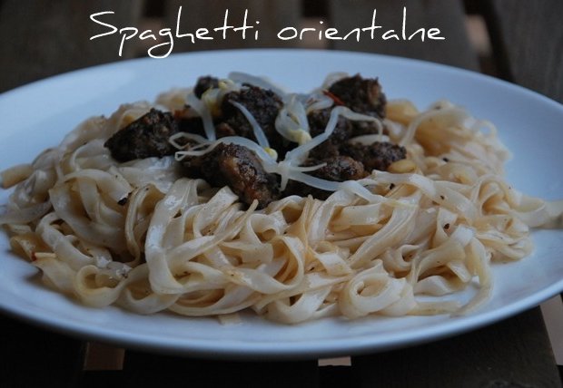 Fotografia przedstawiająca Spaghetti orientalne