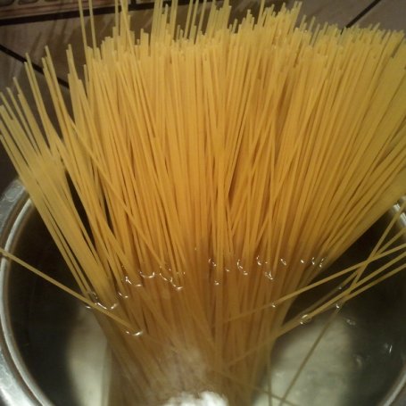 Krok 2 - Spaghetti po bolońsku foto