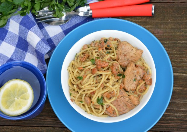 Spaghetti po polsku -idealny posiłek w środku tygodnia foto