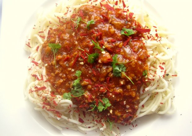 Fotografia przedstawiająca Spaghetti podwójnie pomidorowe