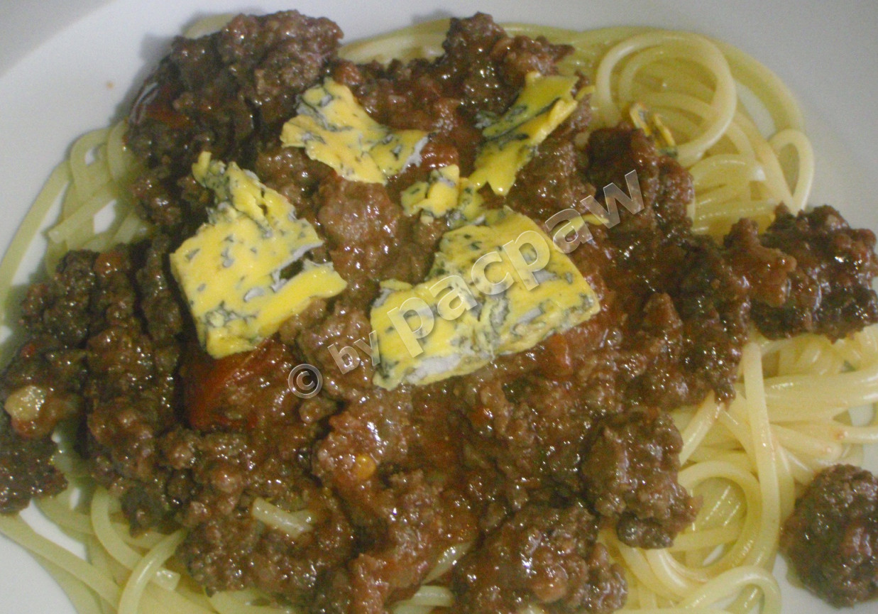 Spaghetti pomidorowe z jeleniną foto