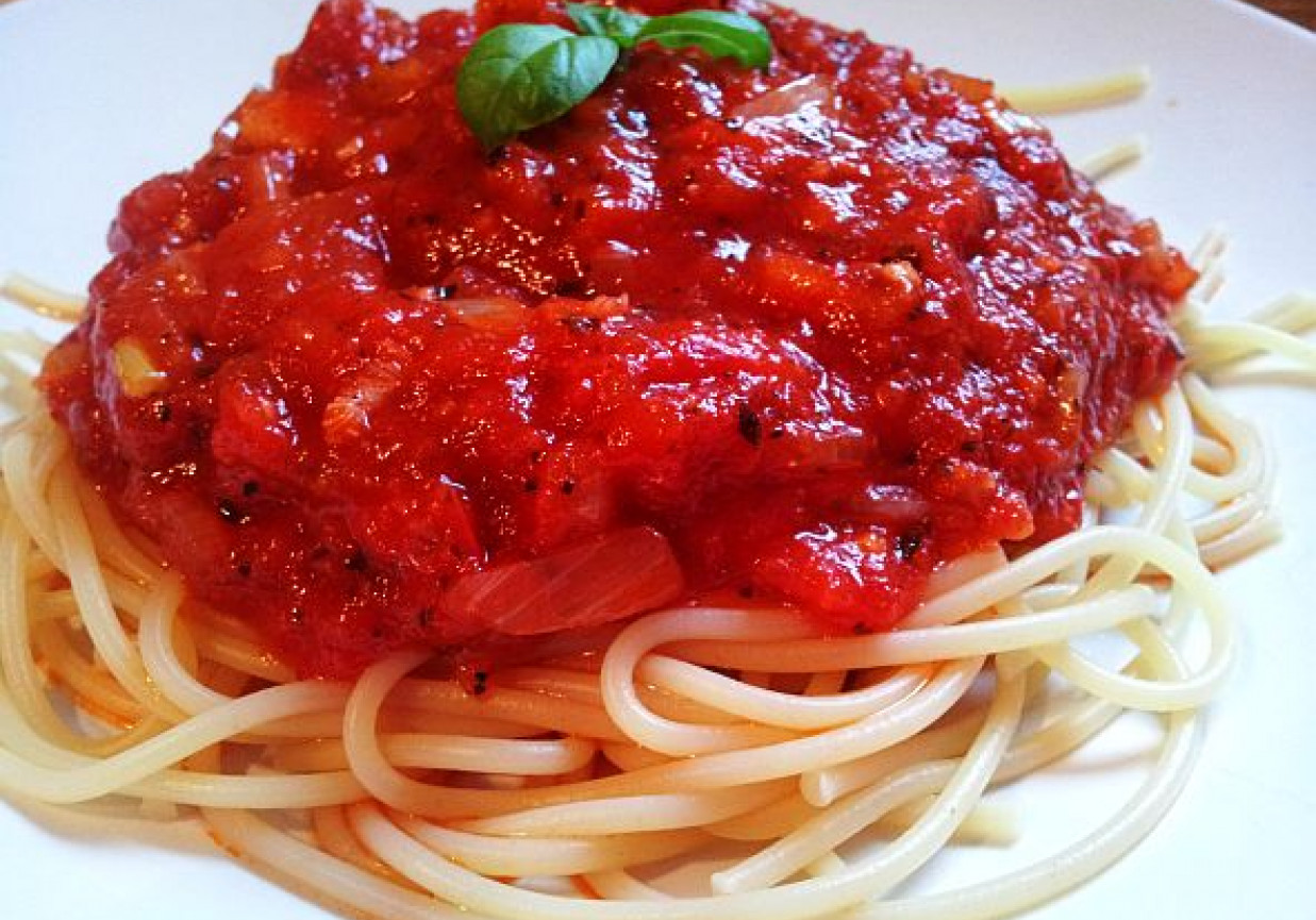 Spaghetti pomodoro foto