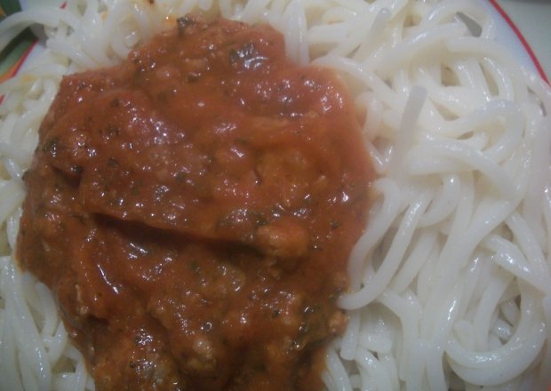Fotografia przedstawiająca Spaghetti w sosie diabelskim