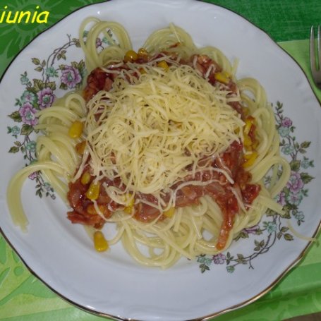 Krok 4 - Spaghetti z autorskim sosem foto
