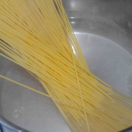 Krok 1 - Spaghetti z awokado i tuńczykiem foto