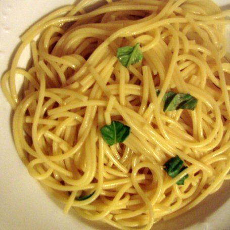 Krok 3 - Spaghetti z bazylią i pecorino foto