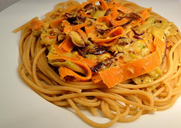 Fotografia przedstawiająca Spaghetti z cukinią