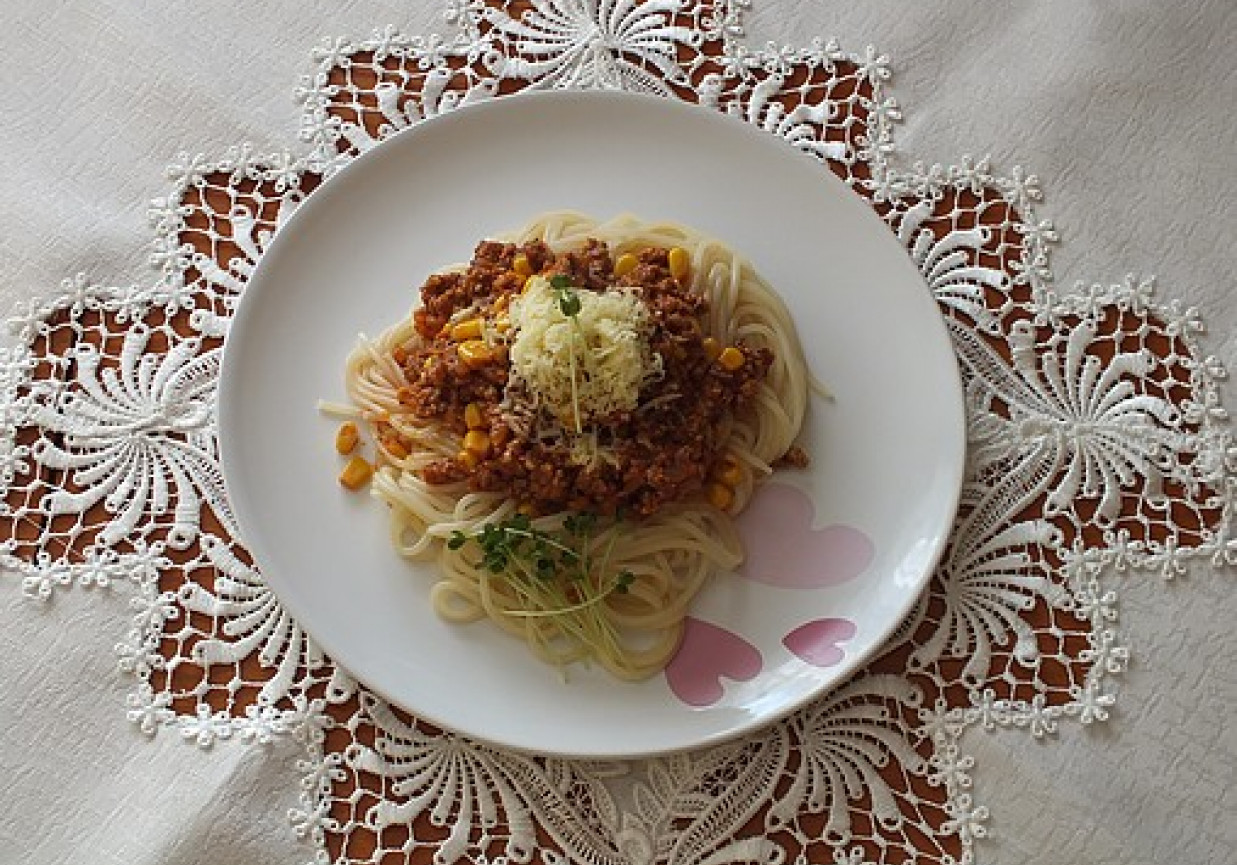 Spaghetti z dodatkiem kukurydzy foto