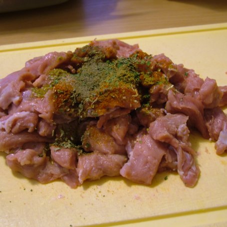 Krok 1 - Spaghetti z górką cielęcą foto