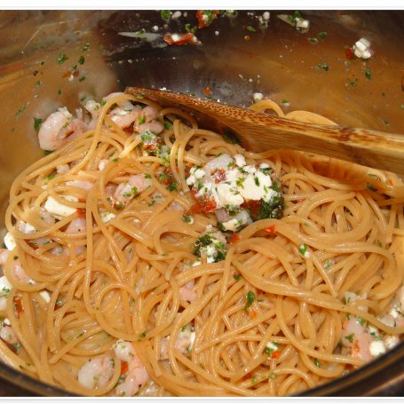 Krok 3 - Spaghetti z kalafiorem i krewetkami. foto