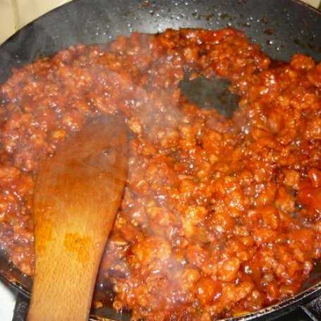 Krok 3 - Spaghetti z kiełbasianym sosem foto