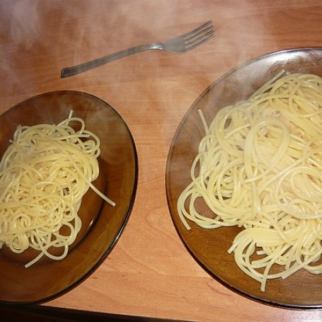 Krok 4 - Spaghetti z kiełbasianym sosem foto