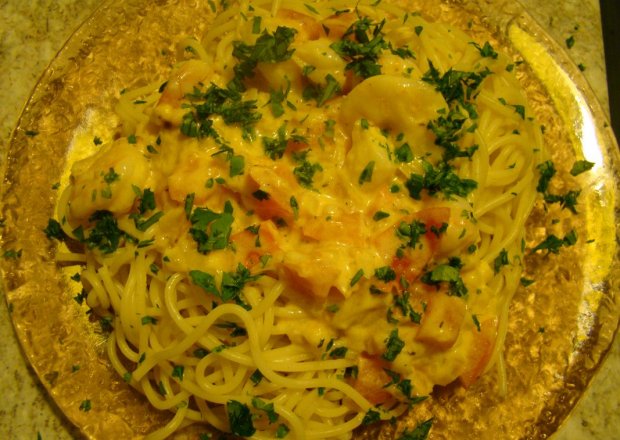 Fotografia przedstawiająca Spaghetti z krewetkami ala Mani