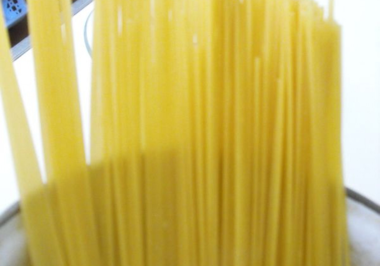 Spaghetti z kukurydzą i papryką foto