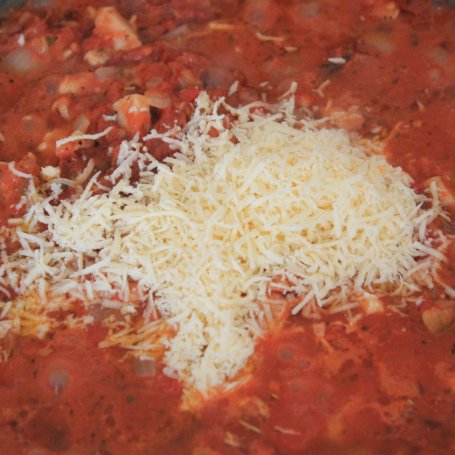 Krok 6 - Spaghetti z kurczakiem i suszonymi pomidorami  foto