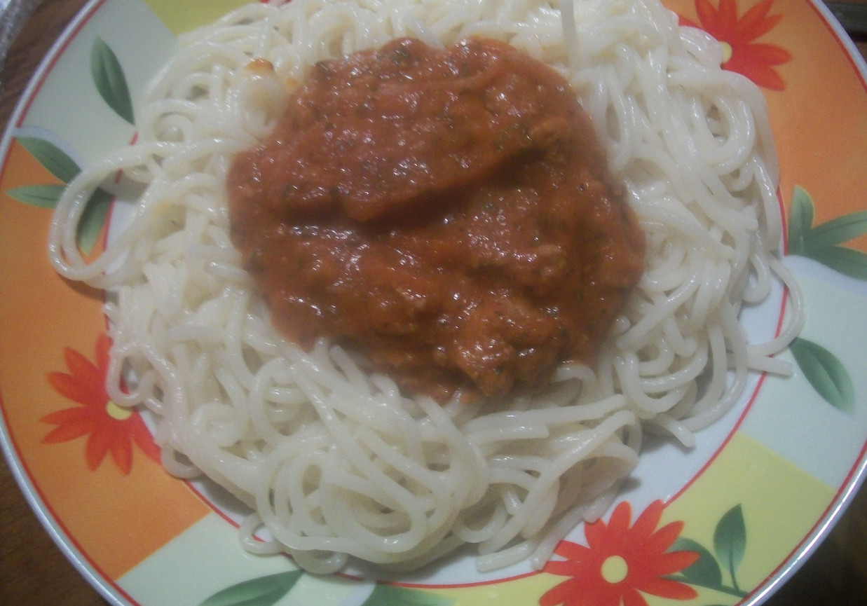 Spaghetti z łososiem i szpinakiem foto