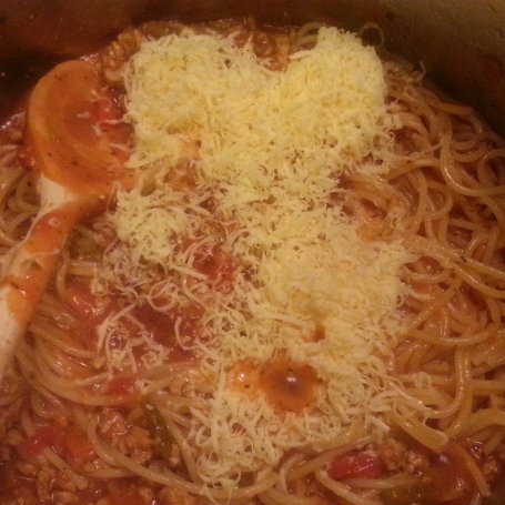 Krok 5 - Spaghetti z mięsem mielonym i passatą pomidorową foto