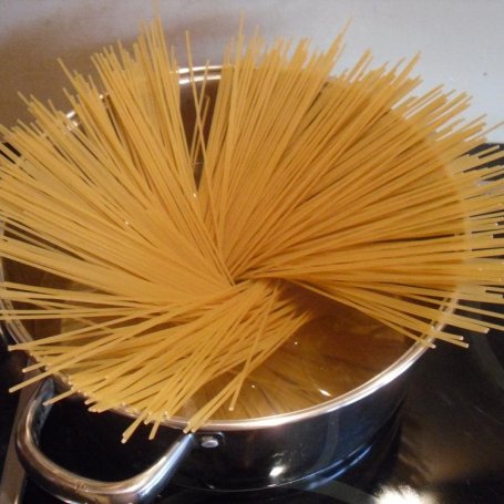Krok 6 - Spaghetti z mięsem mielonym i warzywami foto