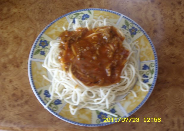 Fotografia przedstawiająca Spaghetti z mięsem mielonym