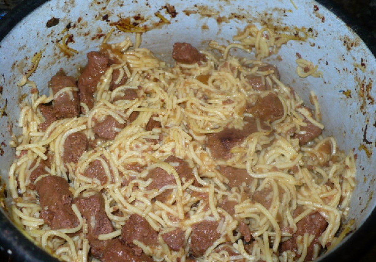 spaghetti z mięsem foto