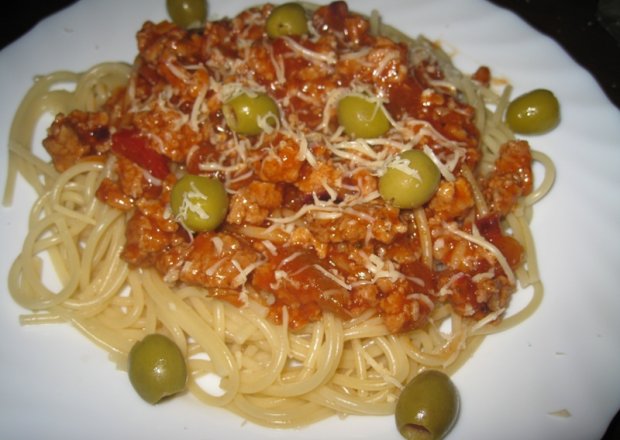 Fotografia przedstawiająca Spaghetti z oliwkami