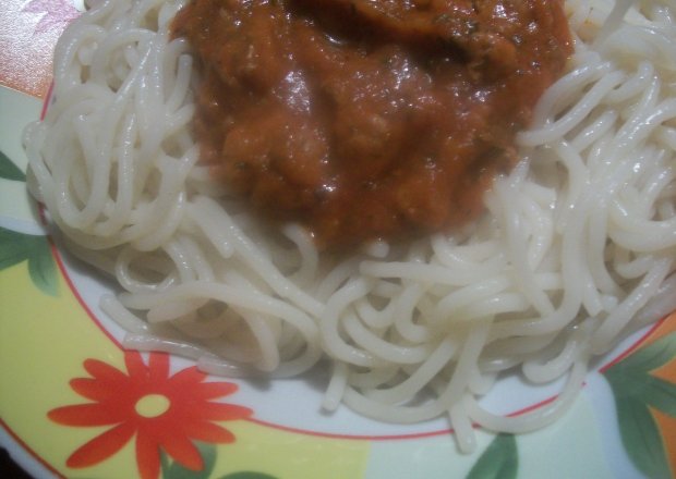 Fotografia przedstawiająca Spaghetti z oliwkami