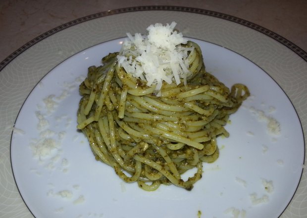 Fotografia przedstawiająca Spaghetti z pesto alla genovese