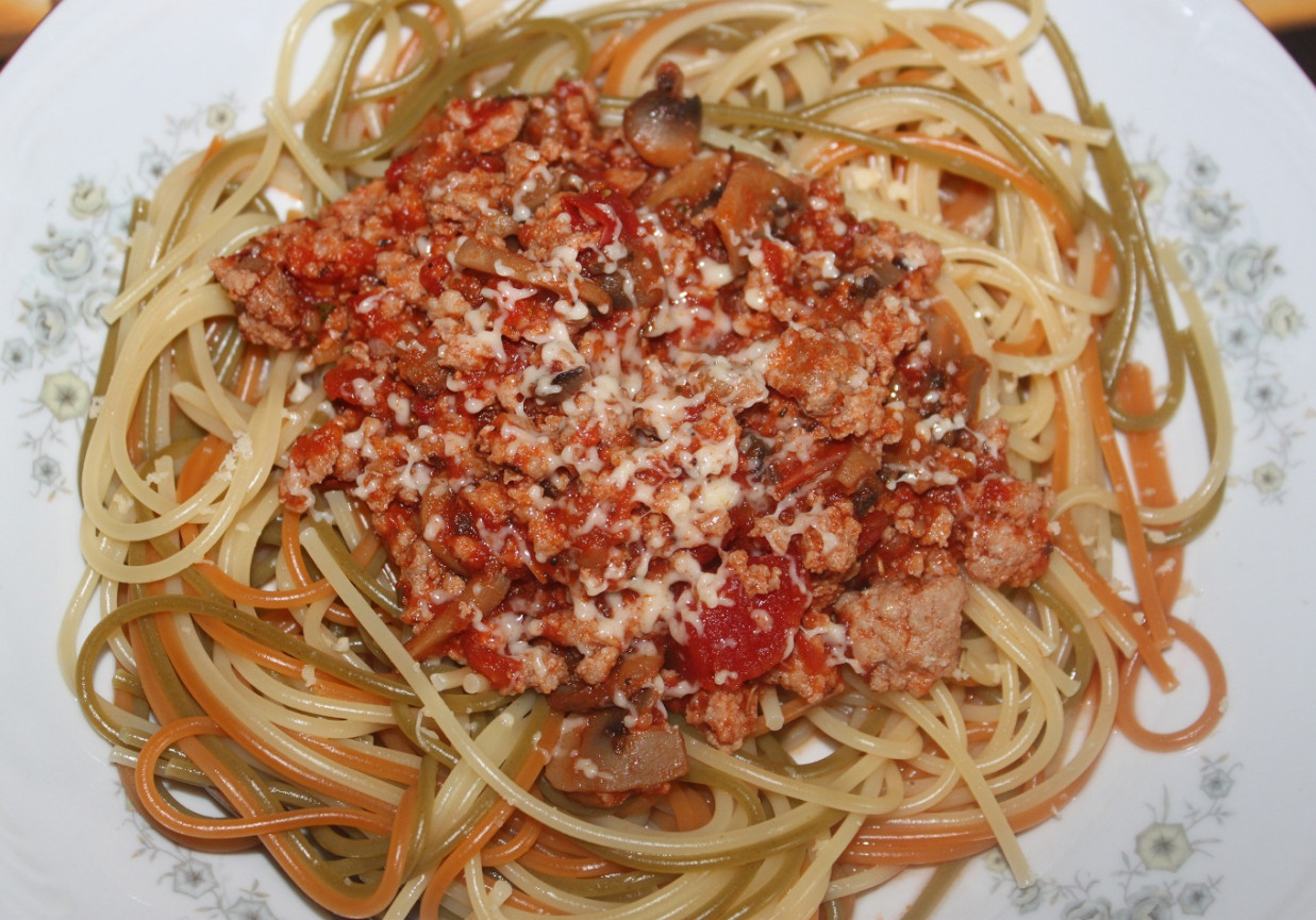 Spaghetti z pieczarkami foto