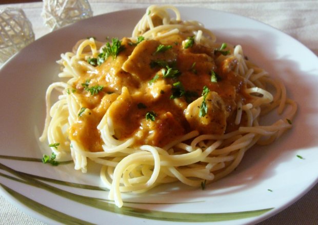Fotografia przedstawiająca Spaghetti z serkiem mascarpone