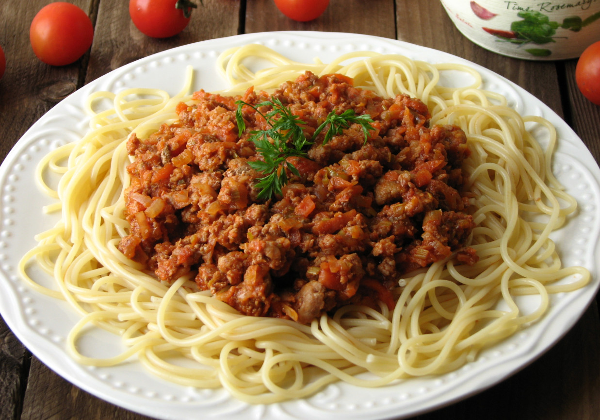 Spaghetti Z Sosem Mięsno-warzywny - DoradcaSmaku.pl