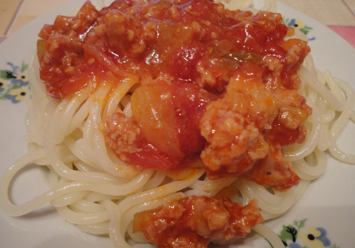 Spaghetti z sosem mięsno-warzywnym foto