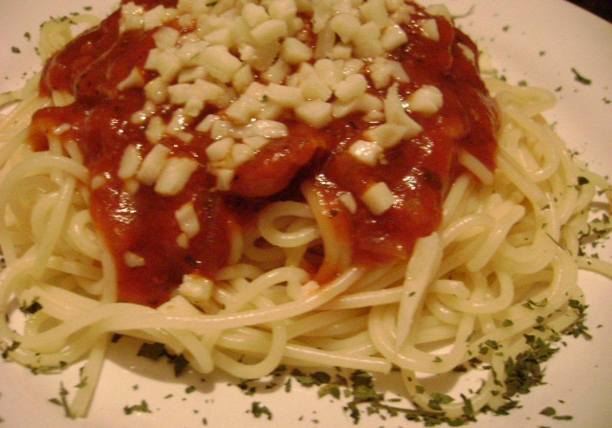 Spaghetti Z Sosem Pomidorowym - DoradcaSmaku.pl