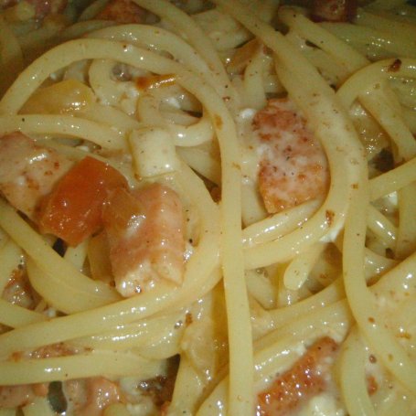 Krok 7 - Spaghetti z sosem śmietanowym oraz boczkiem foto
