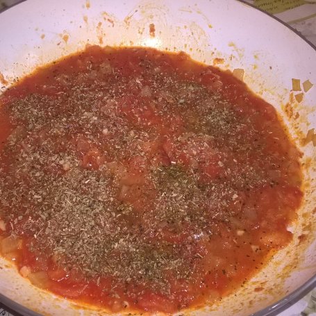 Krok 4 - Spaghetti z sosem ze świeżych pomidorów foto