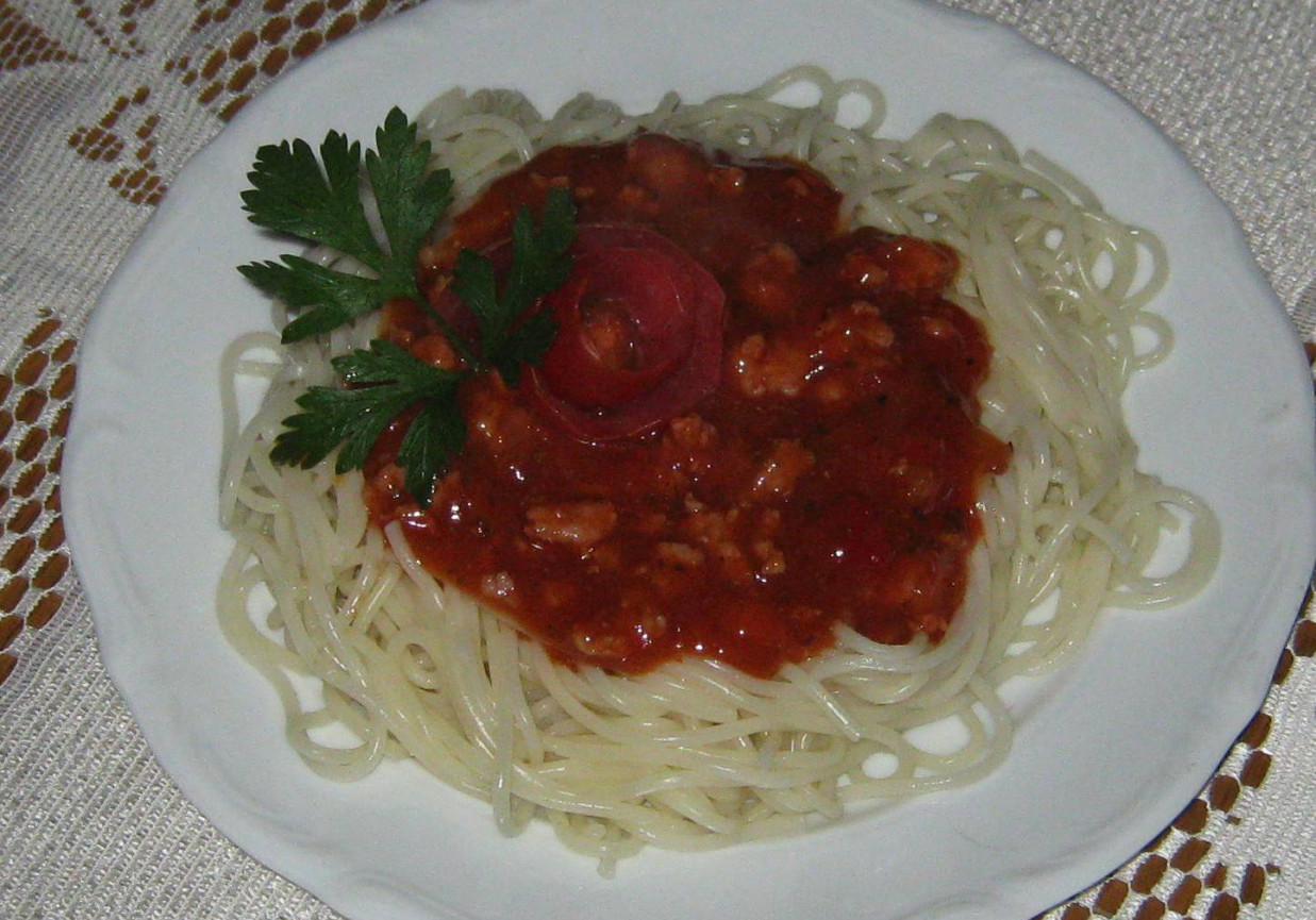 Spaghetti Z Sosem - DoradcaSmaku.pl