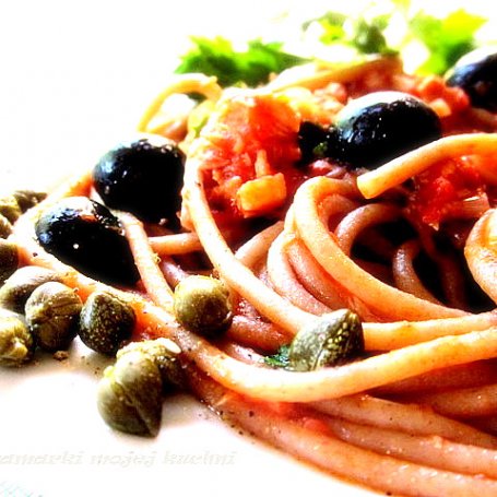 Krok 4 - Spaghetti z tuńczykiem i pomidorami foto