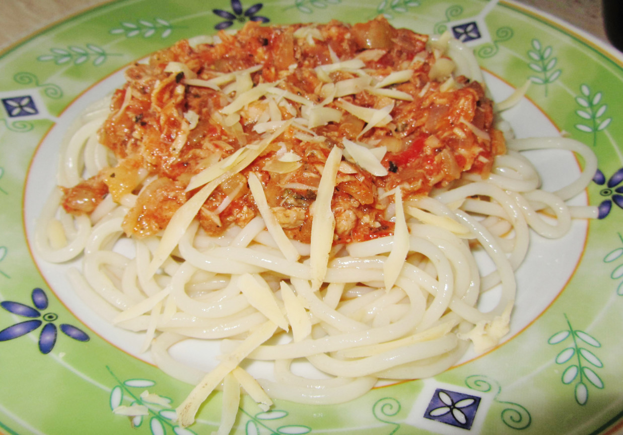 Spaghetti z tuńczykiem  foto