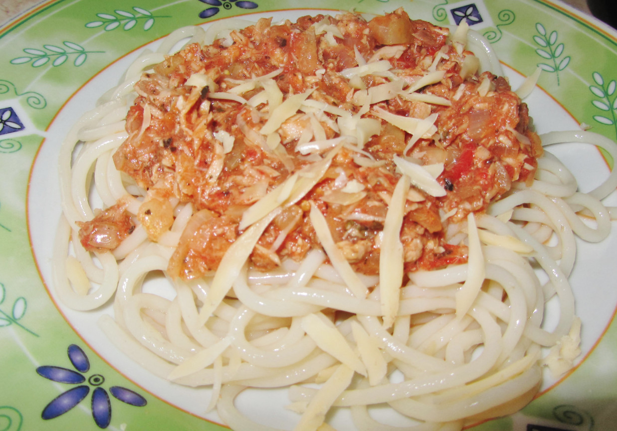 Spaghetti z tuńczykiem  foto