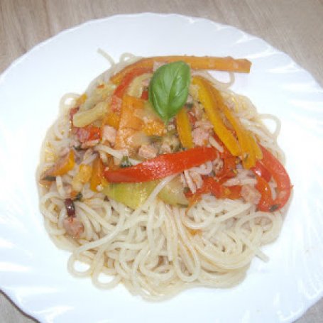 Krok 5 - Spaghetti z warzywami foto