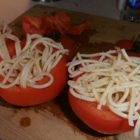 Krok 1 - Spaghetti zapieczone w pomidorach foto