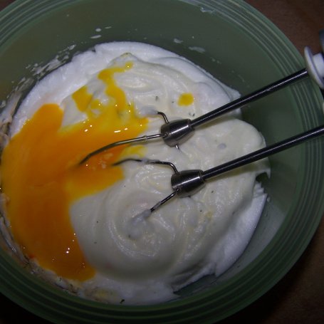 Krok 3 - Specjalnie dla mojego męża, czyli omlet ze szpinakiem i gorgonzolą :) foto
