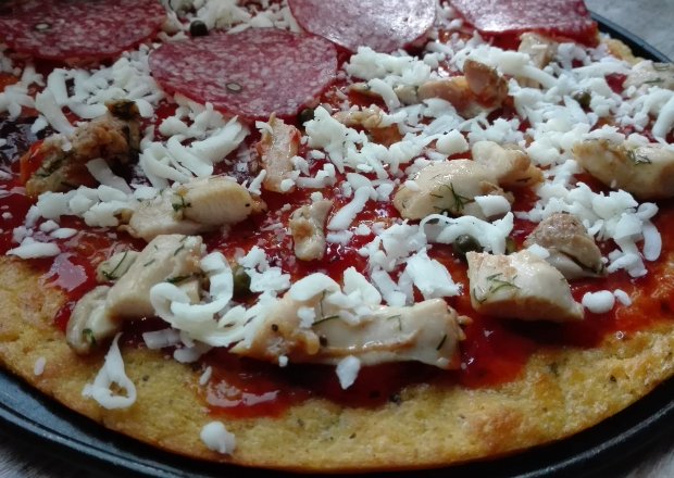 Fotografia przedstawiająca Spód do pizzy bez glutenu