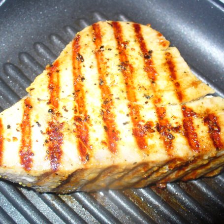 Krok 4 - Stek grillowany z tuńczyka z szafranem foto