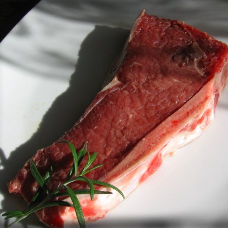Krok 1 - Stek miłości z opiekanymi ziemniaczkami foto