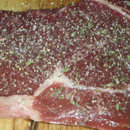 Krok 1 - Stek wołowy sous vide w sosie z nalewki śliwkowej foto