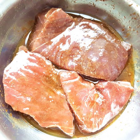 Krok 2 - Stek z tuńczyka marynowana i grillowany foto